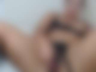 Lia L's Live Sex Cam Show