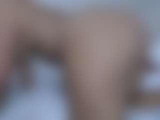 Lia L's Live Sex Cam Show
