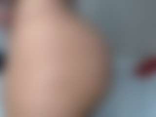 Lia L's Live Sex Cam Show