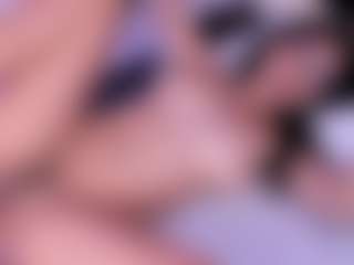 emma-white001's Live Sex Cam Show