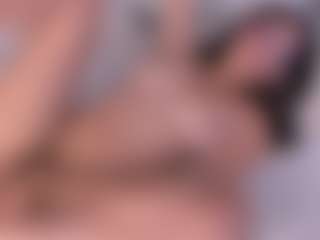 emma-white001's Live Sex Cam Show