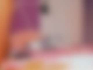 Live cam show with Pheyton-Hott - Tease on Camsoda