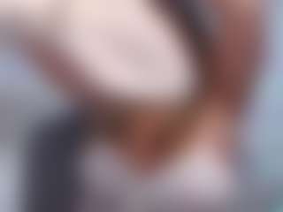 Live-Cam-Show mit SallyVerda - Gray Eyes auf Camsoda