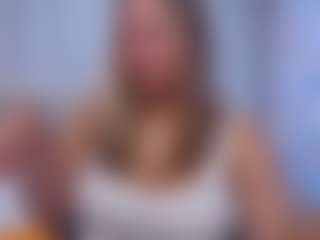 Live cam show with SallyVerda - Gray Eyes on WildCum