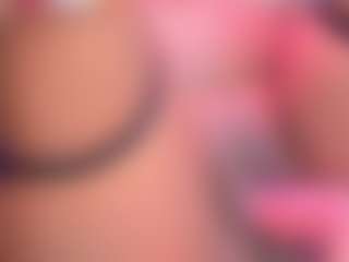 Spettacolo in cam dal vivo con Squirt Princess - Genital Piercings su Camsoda