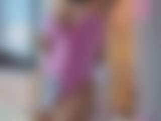 Live cam show with iara-smith1 - Public on madthumbs