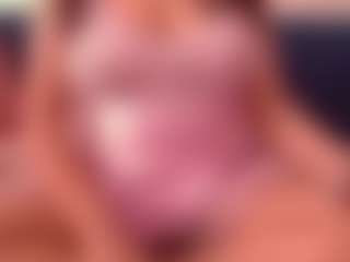 ThroatGoatxo's Live Sex Cam Show