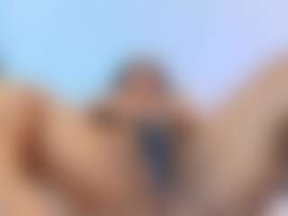 Live cam show with SofiaaSweett - Amateur Brown Hair on Dolls Live