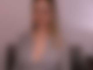 Live cam show with CindySexual - Blue Eyes on Camsoda