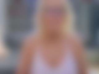 Live cam show with Fit Cougar - Old on SquirtSoMuch