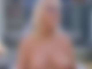 Live cam show with Fit Cougar - Implants on live18s.com