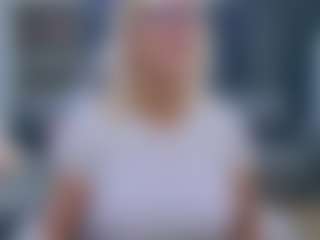 Live cam show with Fit Cougar - Granny on Stripli.com
