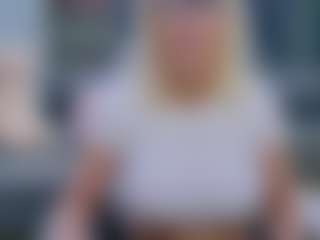 Live cam show with Fit Cougar - Granny on milfzrlive.com
