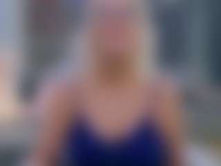 Fit Cougar's Live Sex Cam Show