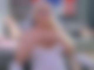 Live cam show with Fit Cougar - Old on slutload