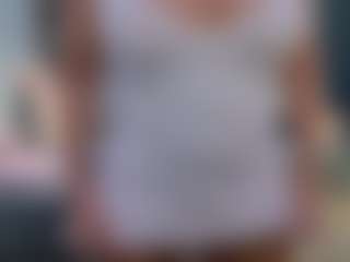 Live cam show with Fit Cougar - Athletic MILF on thefappeningchat.com