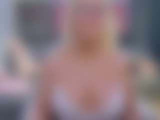 Live cam show with Fit Cougar - Oil on Free Soda