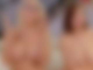 Fit Cougar's Live Sex Cam Show
