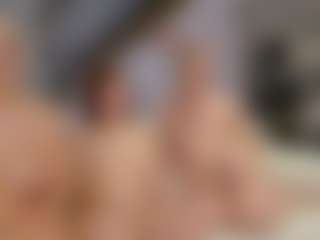 Fit Cougar's Live Sex Cam Show