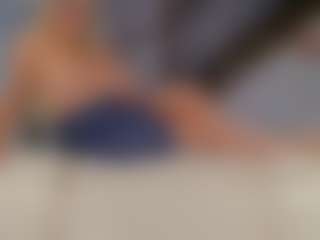 Fit Cougar's Live Sex Cam Show