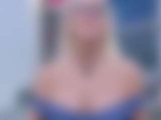 Fit Cougar's Live Sex Cam Show