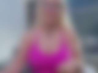 Live cam show with Fit Cougar - Senior on Soda Cam