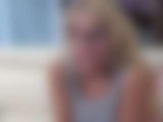 Live cam show with Fit Cougar - Cougar on Hubzter Live