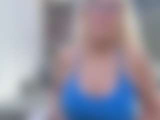 Live cam show with Fit Cougar - Granny Blonde Hair on TeamSkeetLive