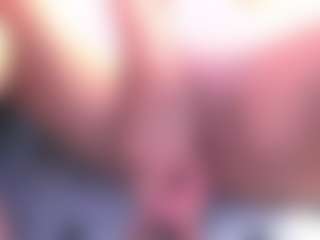 Fit Cougar's Live Sex Cam Show