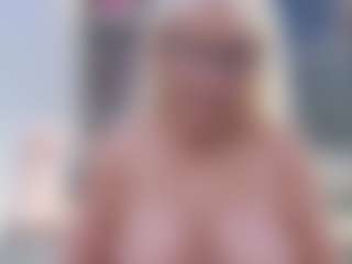 Live cam show with Fit Cougar - Granny Blonde Hair on TottyGirls