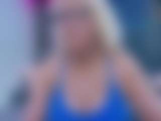Live cam show with Fit Cougar - Senior on Camsoda