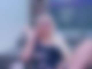 Fit Cougar's Live Sex Cam Show