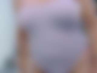 Live cam show with Fit Cougar - Old on Mixed Magazine Live
