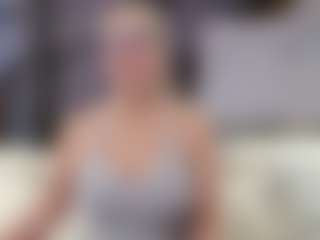 Live cam show with Fit Cougar - Granny Blonde Hair on livesexfox.com