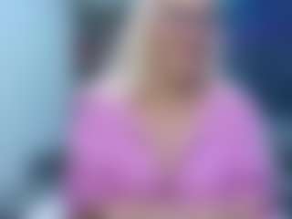 Live cam show with Fit Cougar - Tattoos Granny on slutload