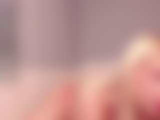 Live cam show with MilaSweeet - Smoking on liverealitysex.com