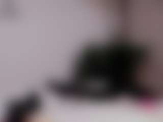 Live cam show with Darkydolly - Granny Dildo on xxxlivecams.org
