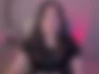 Live cam show with Bubble-gum - Petite on Dolls Live