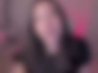 Live cam show with Bubble-gum - Natural on Big Tits