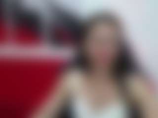 Live cam show with KaraCriegs - Living Room on CamSodaAdn