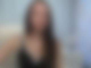 Live cam show with KaraCriegs - Moaning on fuklive.com