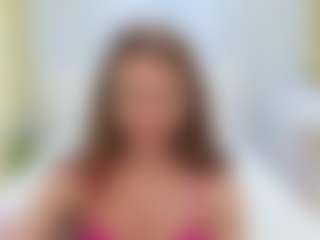 Live cam show with KaraCriegs - Moaning on luckytryst.com