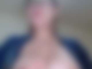 Milfcamila's Live Sex Cam Show