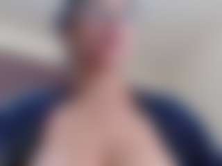 Milfcamila's Live Sex Cam Show