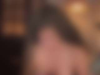 Live cam show with Nayahh - Shaved on CamClone