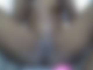 Live cam show with queentalia - Black Petite on SquirtSoMuch