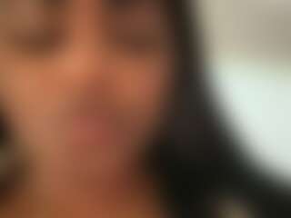 urfavaries's Live Sex Cam Show