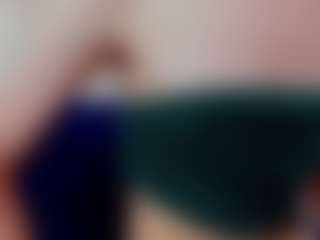 Mia-Thompson-1's Live Sex Cam Show