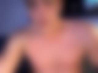 Live cam show with suckitandseee - Beardy on Latina Girls
