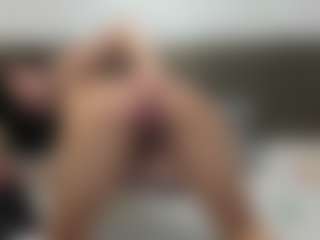 SquirterZoe's Live Sex Cam Show
